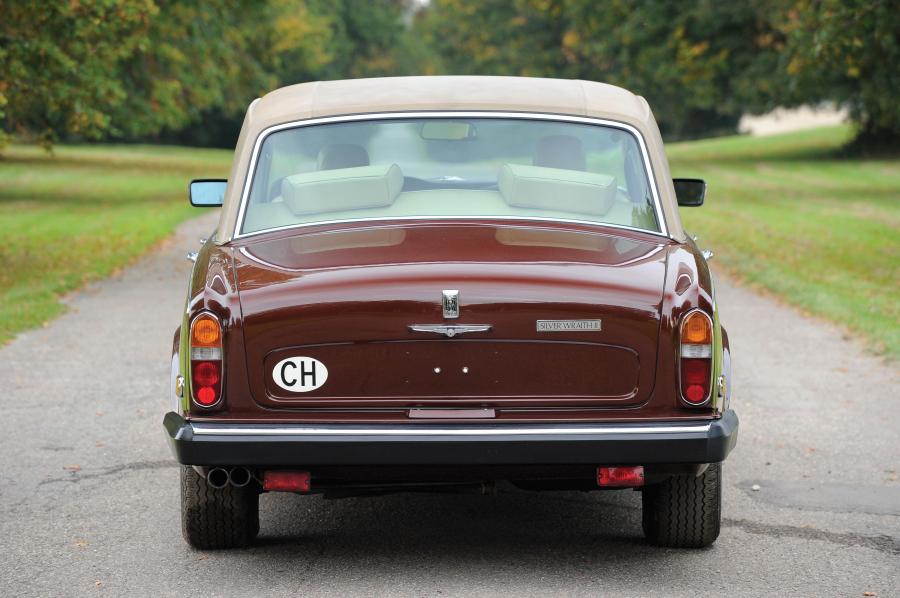  Rolls-Royce Silver Wraith II Saloon 1977 года  (фото 7 из 11)